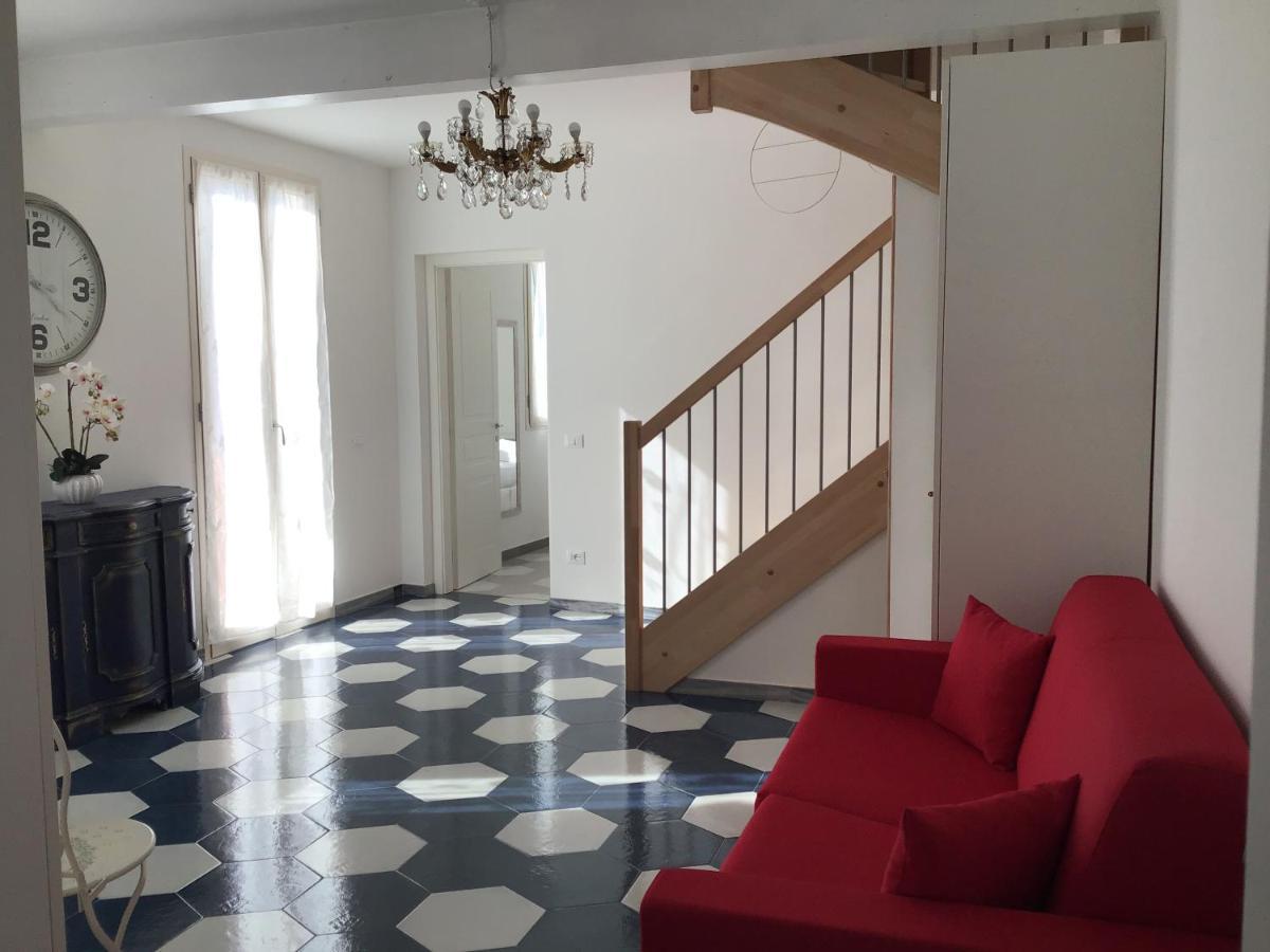 Casa Luigia Rooms Mtb In Finalborgo Bike Room Tour Ebike Trekking Finale Ligure Εξωτερικό φωτογραφία