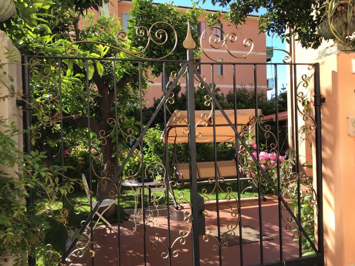 Casa Luigia Rooms Mtb In Finalborgo Bike Room Tour Ebike Trekking Finale Ligure Εξωτερικό φωτογραφία