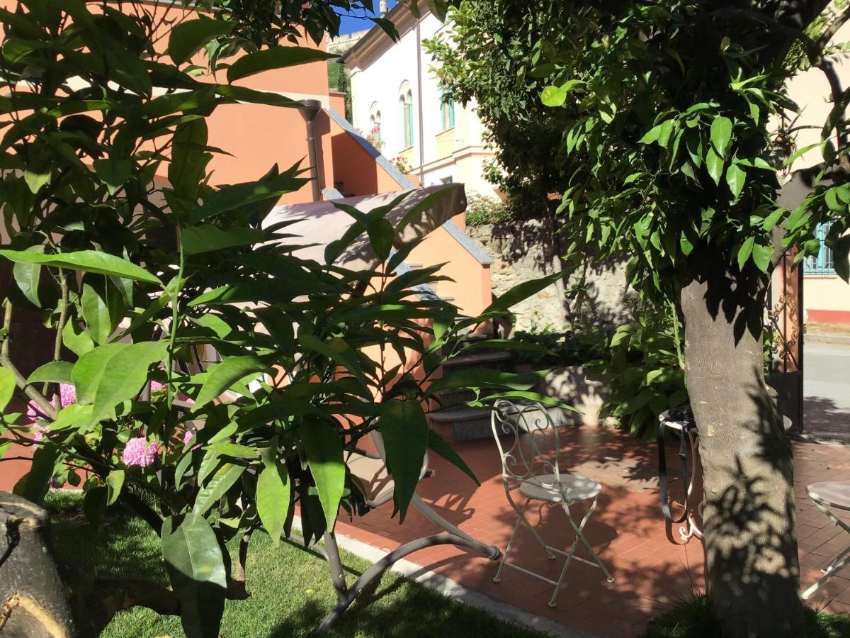 Casa Luigia Rooms Mtb In Finalborgo Bike Room Tour Ebike Trekking Finale Ligure Εξωτερικό φωτογραφία