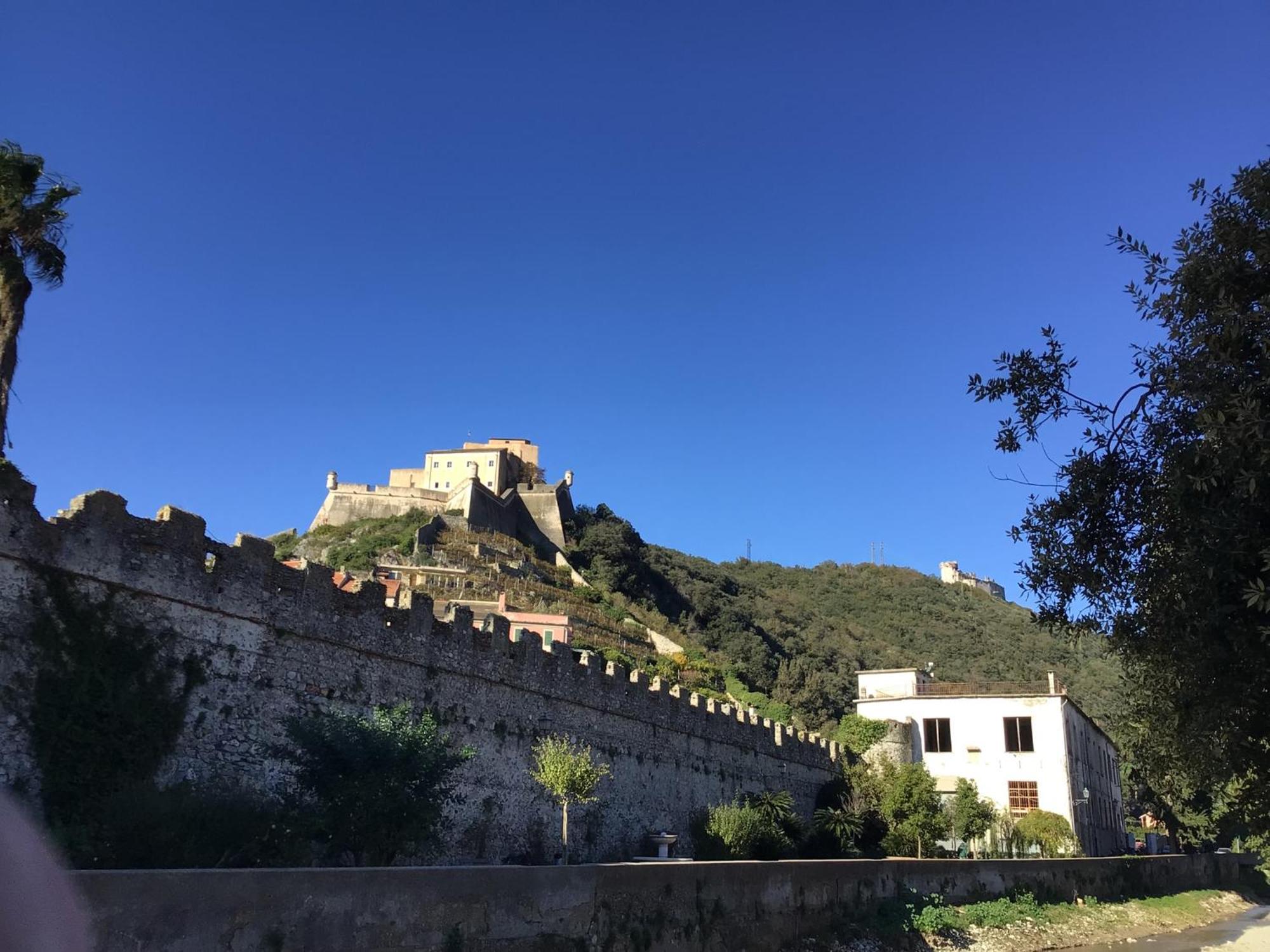Casa Luigia Rooms Mtb In Finalborgo Bike Room Tour Ebike Trekking Finale Ligure Εξωτερικό φωτογραφία