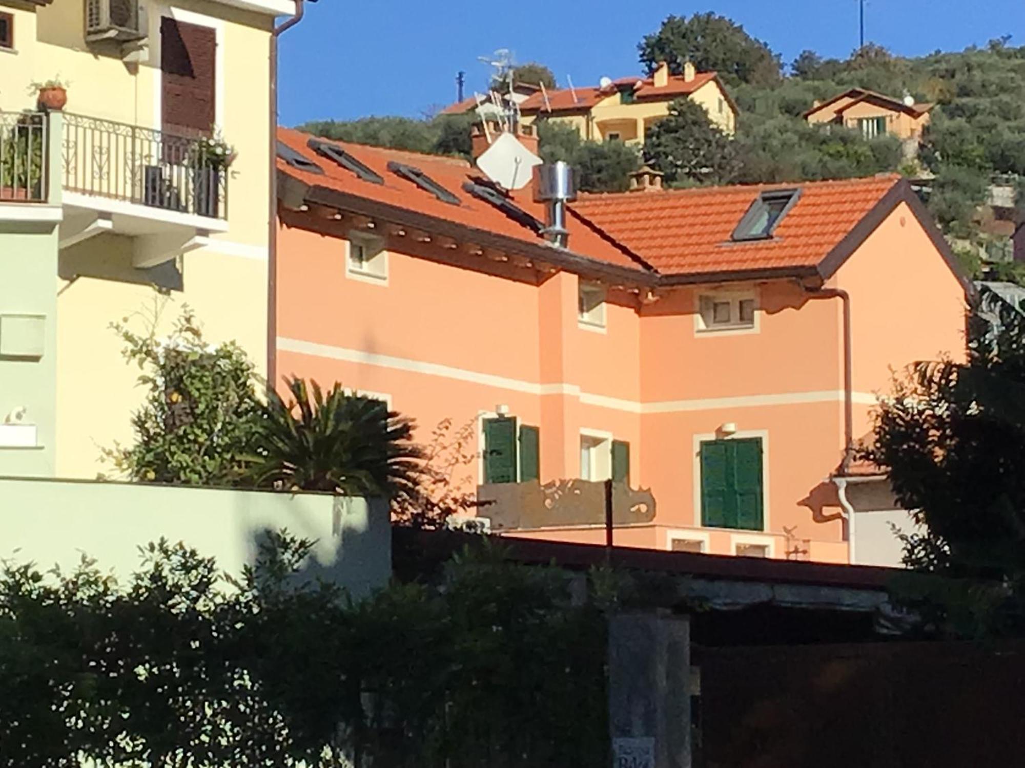 Casa Luigia Rooms Mtb In Finalborgo Bike Room Tour Ebike Trekking Finale Ligure Εξωτερικό φωτογραφία