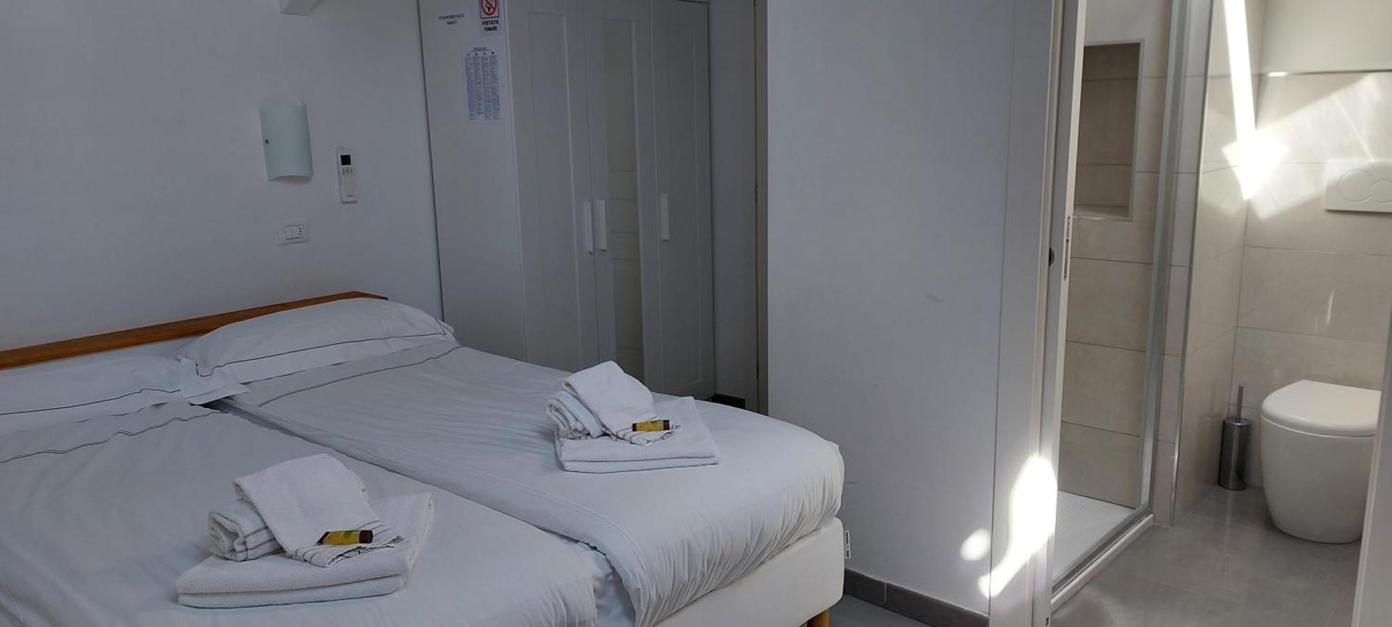 Casa Luigia Rooms Mtb In Finalborgo Bike Room Tour Ebike Trekking Finale Ligure Εξωτερικό φωτογραφία