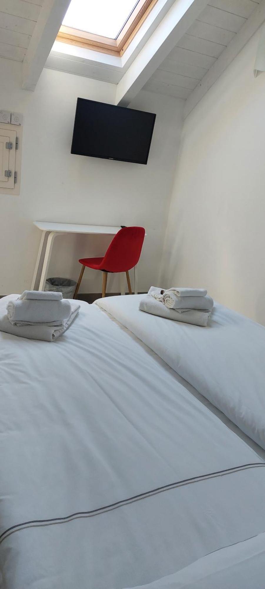 Casa Luigia Rooms Mtb In Finalborgo Bike Room Tour Ebike Trekking Finale Ligure Εξωτερικό φωτογραφία